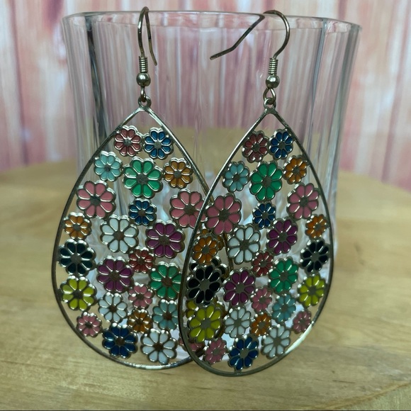 Set of Two Boho Multi-Color Earrings (Two Pieces) - Picture 11 of 11